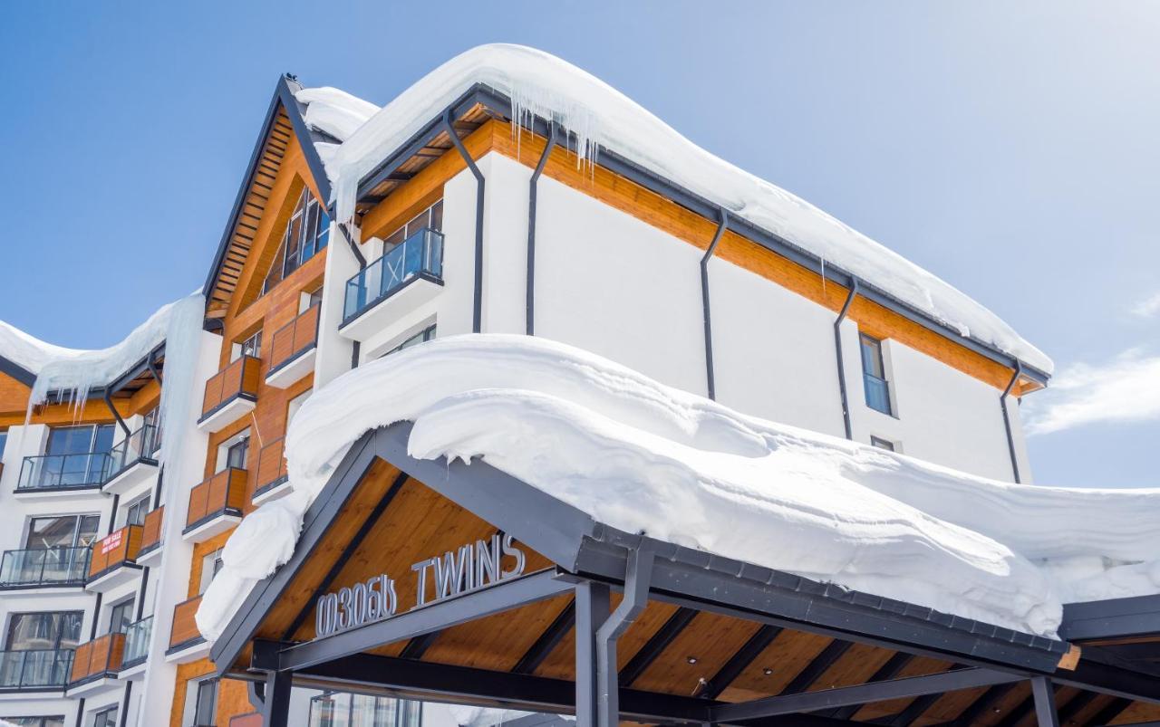 Touch The Mountains, Twins Hotel, New 구다우리 외부 사진